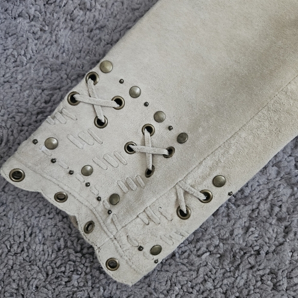 Chicos Suede Leather Jacket Size 2 Beige/Tan Eyelet Braided Thread Studs Western - Picture 5 of 12